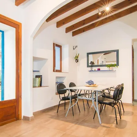 Holiday home Flaquer